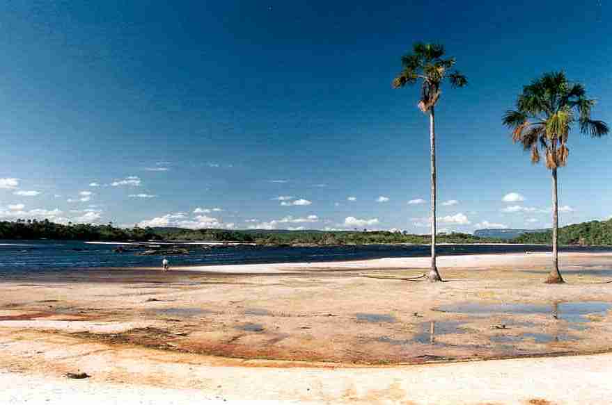 Canaima Lagoon